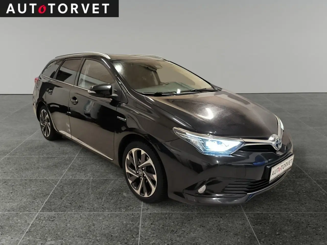 Billede 2 - Toyota Auris 1,8 Hybrid H2 Style Touring Sports CVT Van