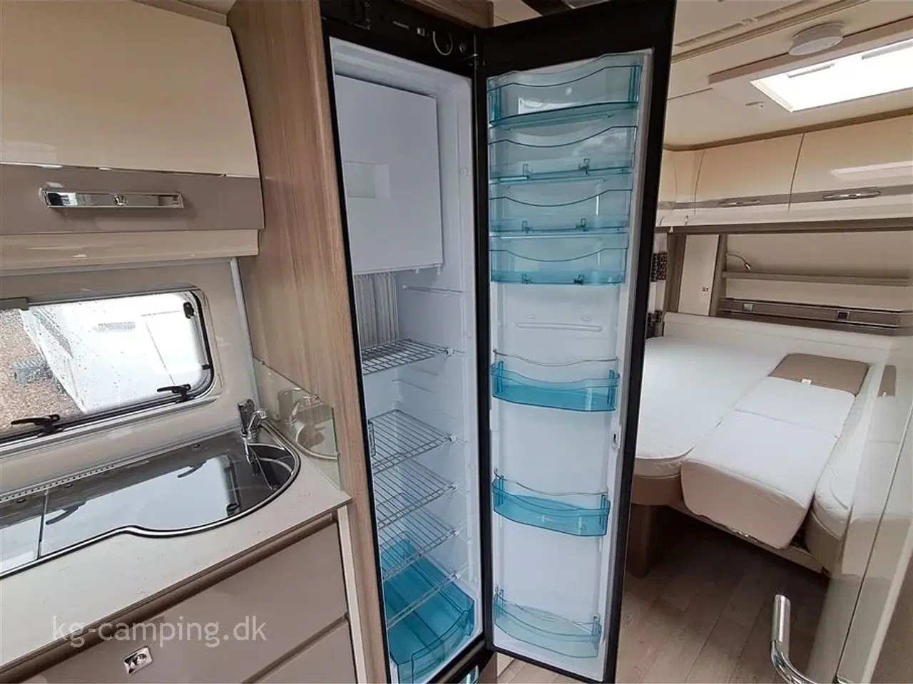 Billede 10 - 2019 - Fendt Tendenza 515 SG   Kvalitetsvogn indrettet med enkeltsenge og sengeudtræk samt THULE 6300 markise, TRUMA XT mover, TRUMA Aircon