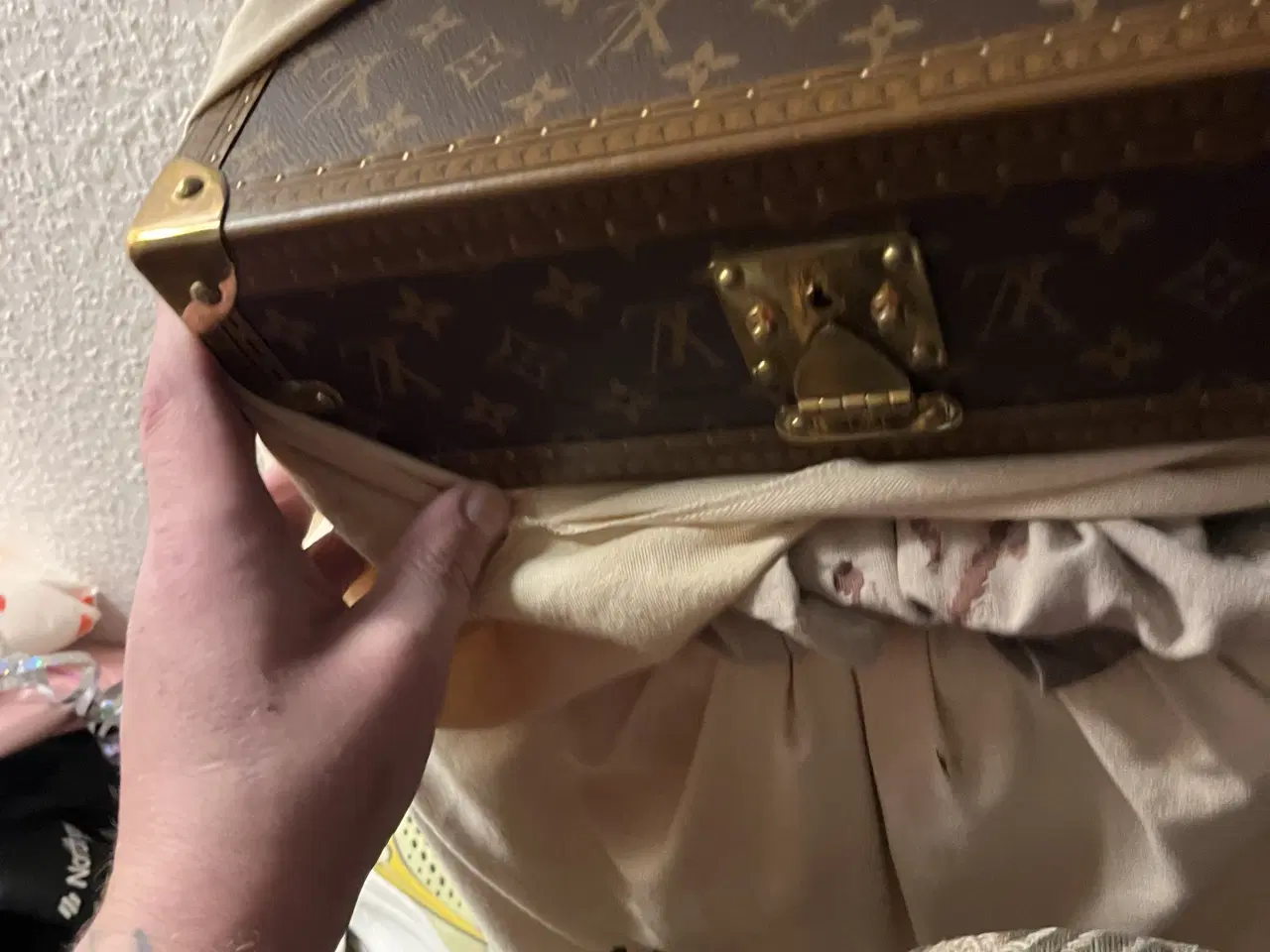 Billede 3 - Luisvutton ur kasse virkelig lækker 