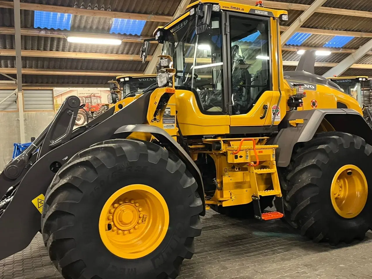 Billede 1 - Volvo L 90 H  H2 AGRICULTURE DK-maskine, Co-Pilot, LANG-BOM & med brede 650/65R25 hjul