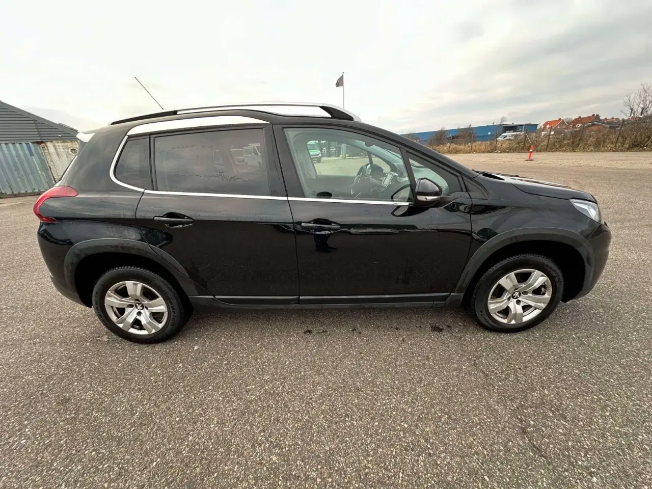 Billede 2 - Peugeot 2008 1,2 e-THP 110 Allure Sky