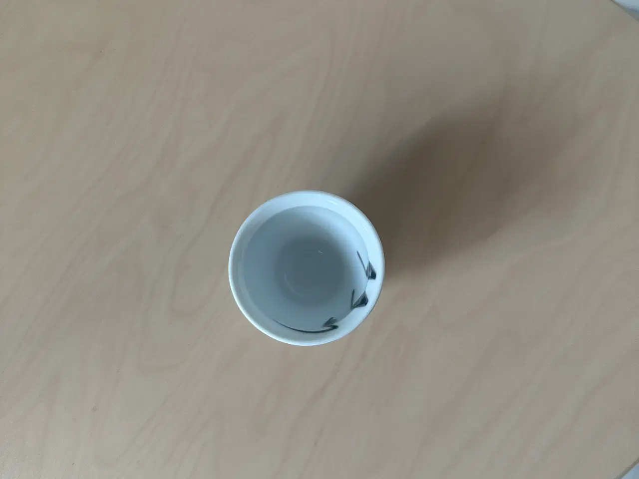 Billede 2 - Royal Copenhagen Sort Mega Riflet Æggebæger