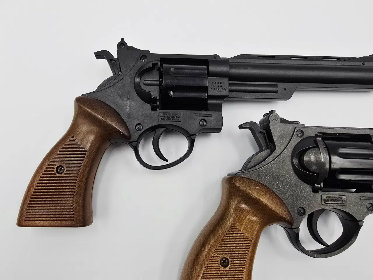 Billede 4 - 3 Stk. legetøjs pistoler der skyder røde propper