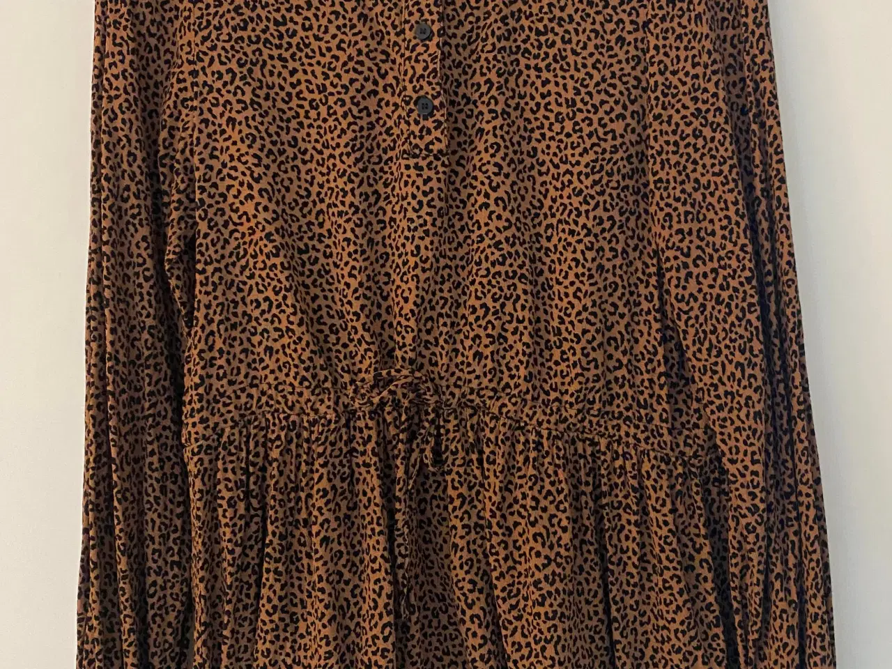 Billede 1 - Leopard bluse - Ny 