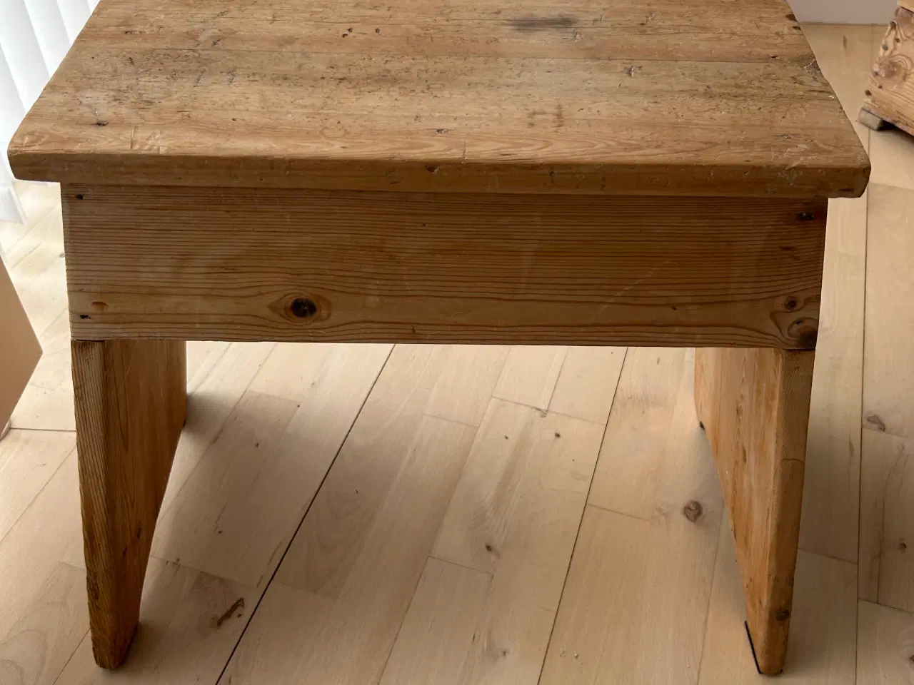 Billede 3 - Gammel træskammel