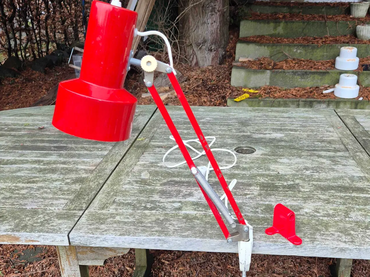 Billede 1 - Kortarmet rød arkitektlampe til væg