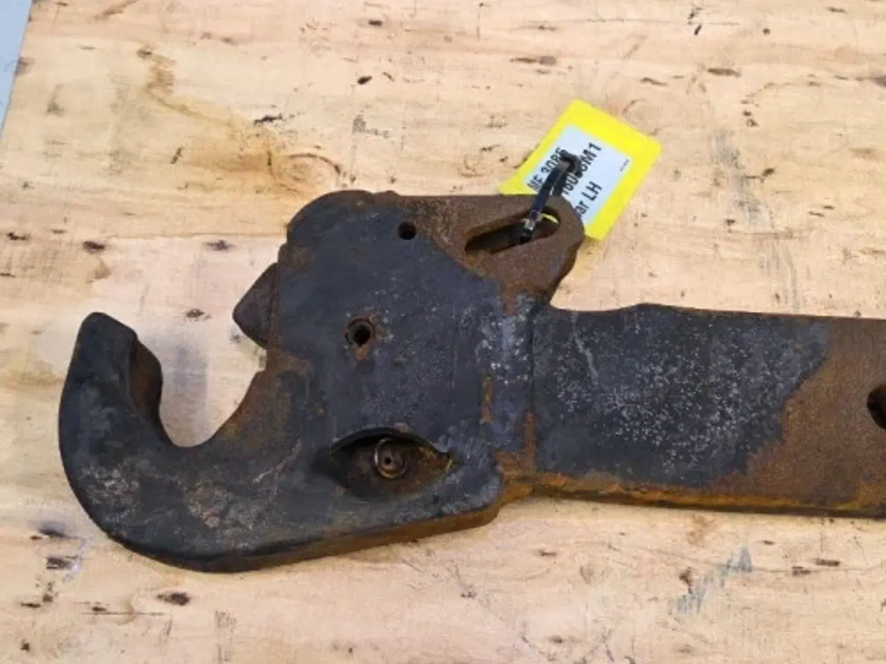 Billede 3 - Massey Ferguson 3085 Liftarm L. 3616083M1