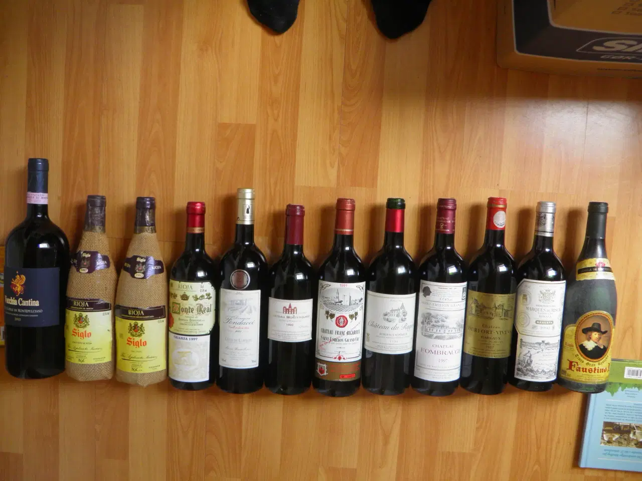 Billede 2 - 12 flasker rødvin til vinkælderen