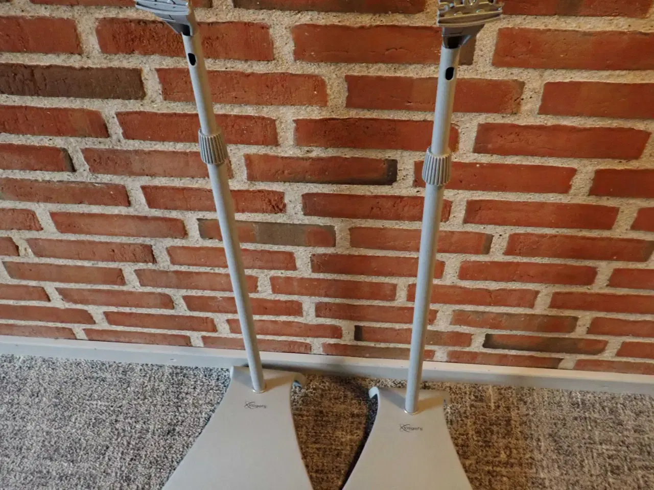 Billede 2 - Vogel's højtaler stand, 2 stk