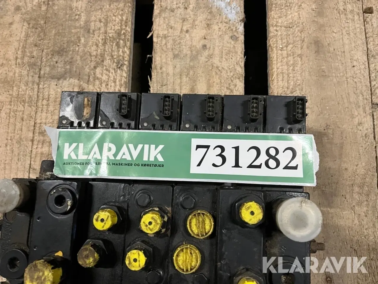 Billede 7 - Ventilblok 6 ventiler Danfoss PVG 32 12 volt