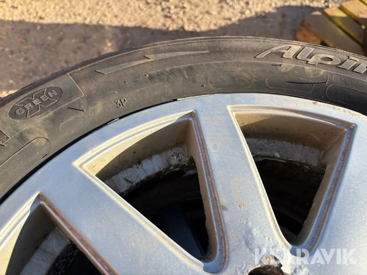 Billede 6 - Vinterdæk med fælge. Michelin 4 styk