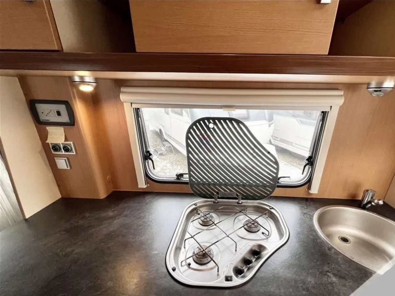 Billede 6 - Hymer Sporting 440 - vinteropbev. betalt til apr26