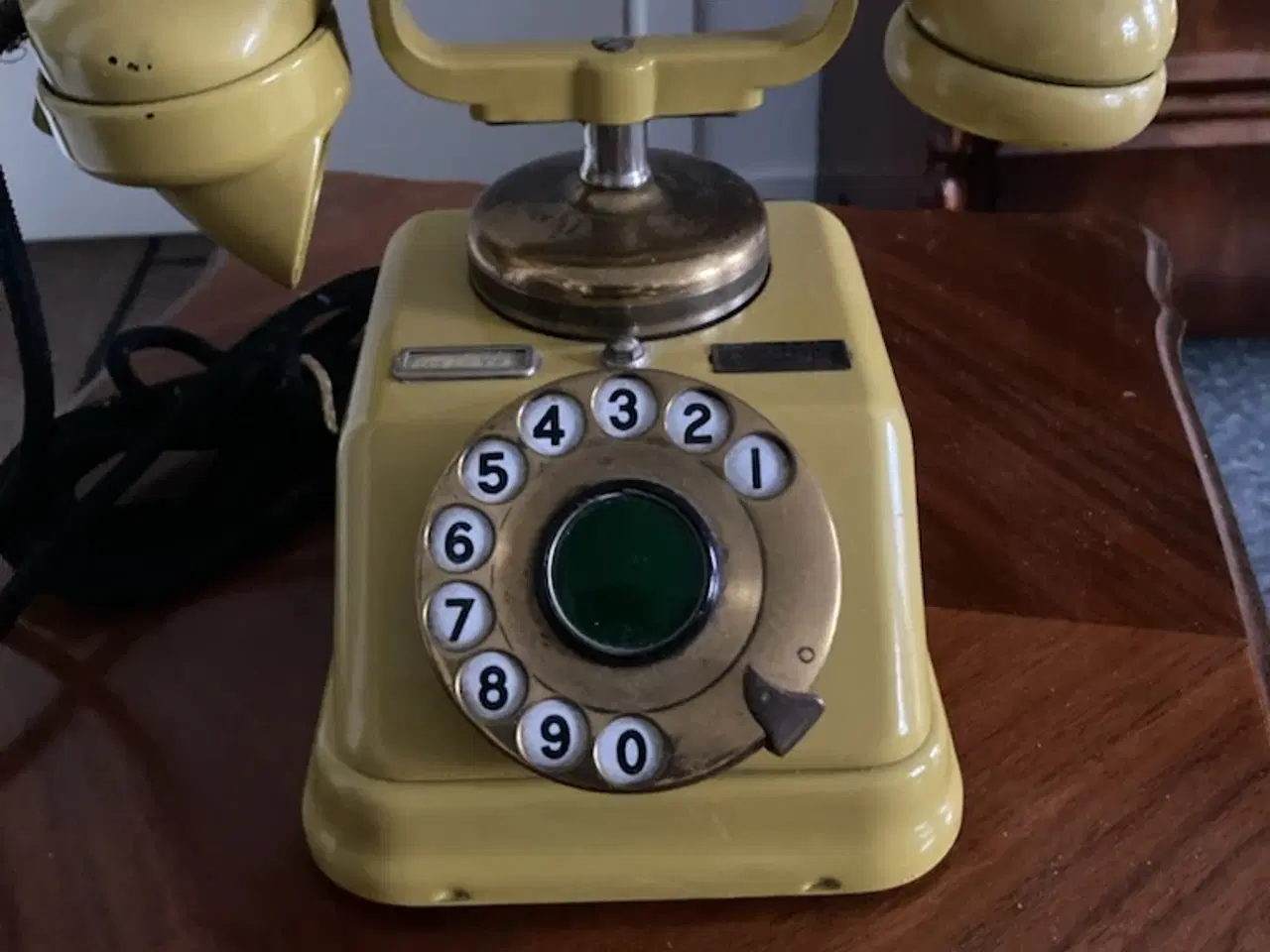 Billede 2 - Flot Fastnet bordtelefon i gul