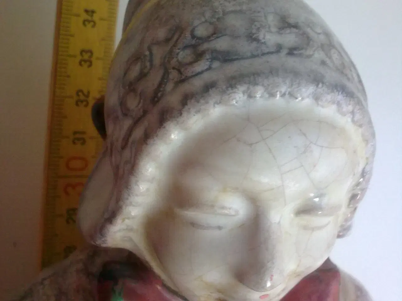 Billede 12 - Sokkel stempler gl. høj lys keramik figur Bornholm