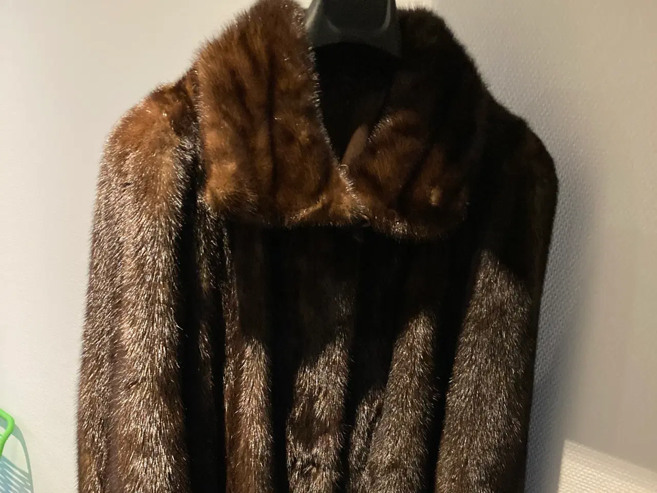 Billede 4 - Pels frakke - mink. Mahogni farvet