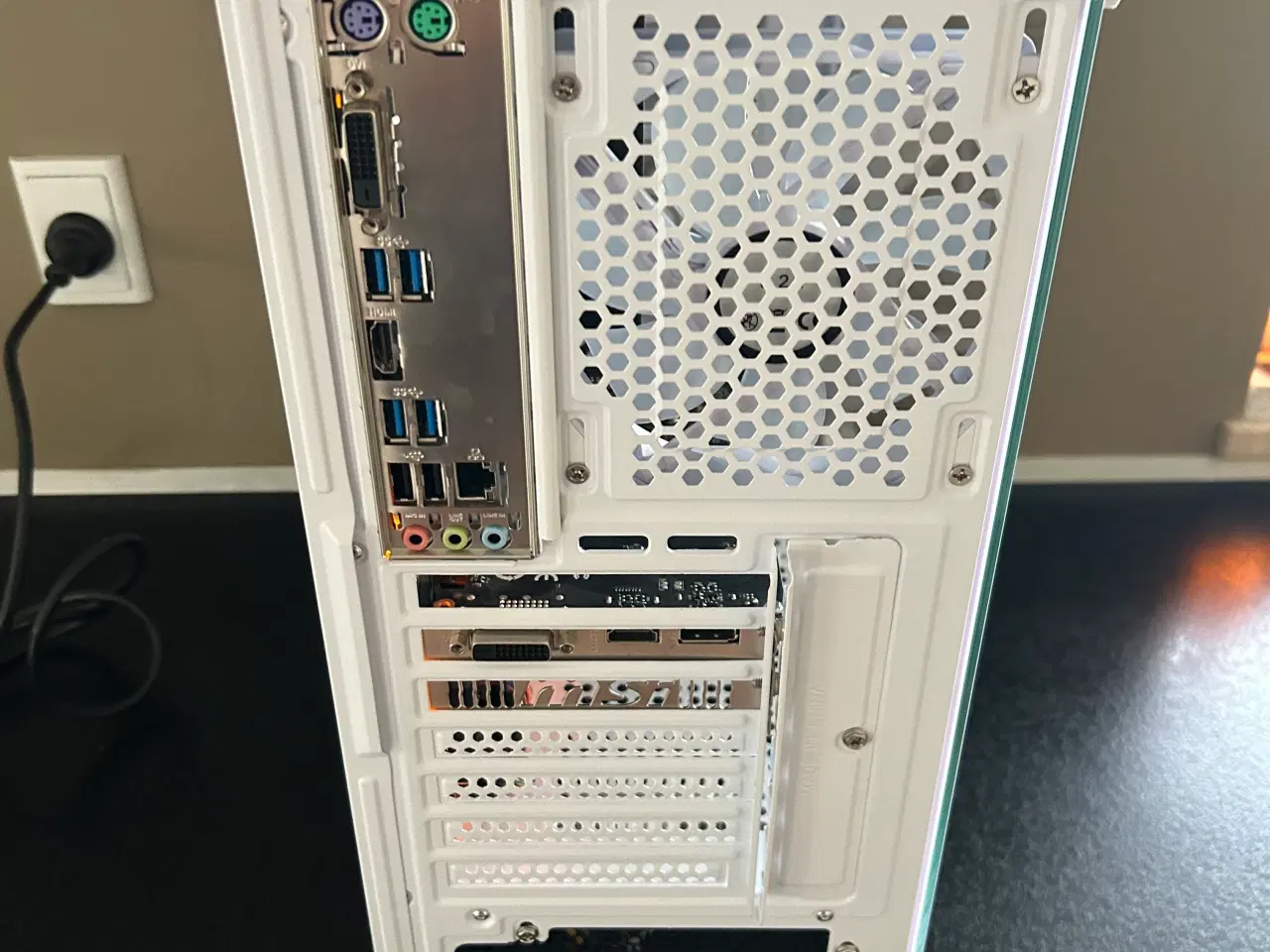 Billede 16 - 💻 Stilet RGB Gaming-PC – perfekt til eSport og kl