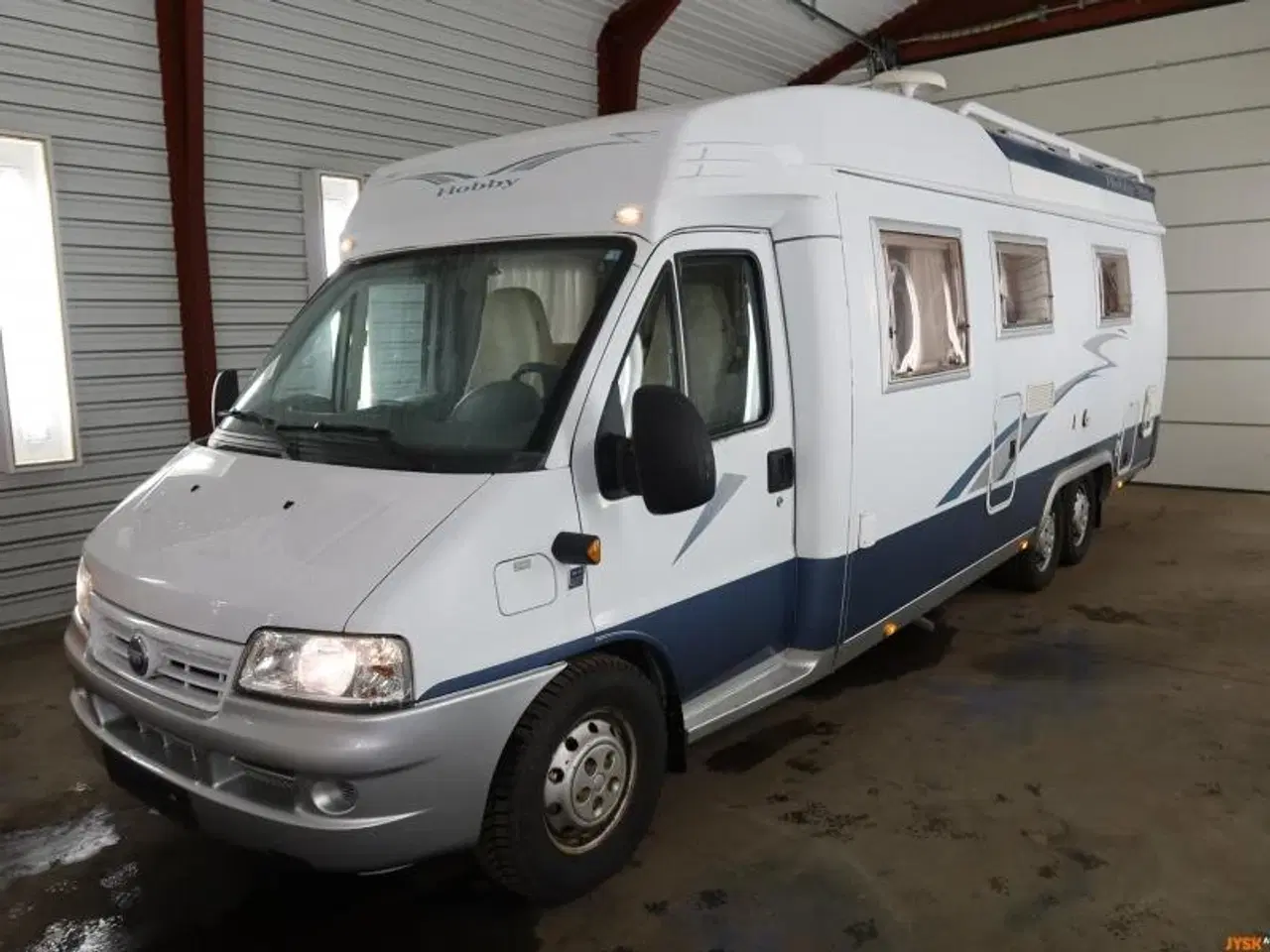 Billede 1 - STOR PERSONBIL-