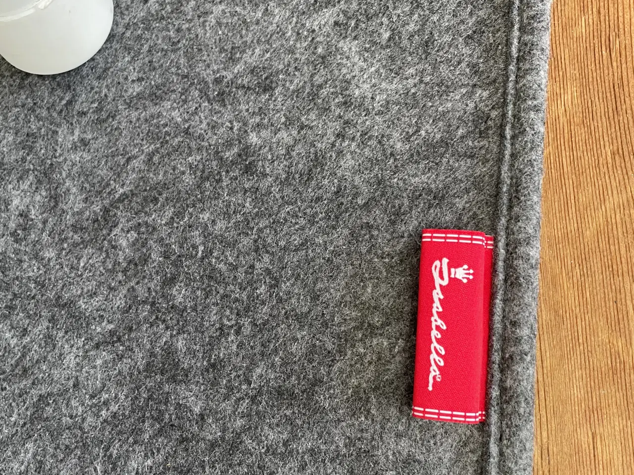 Billede 5 - Stort stabilt Campingbord 132 x 90 cm.