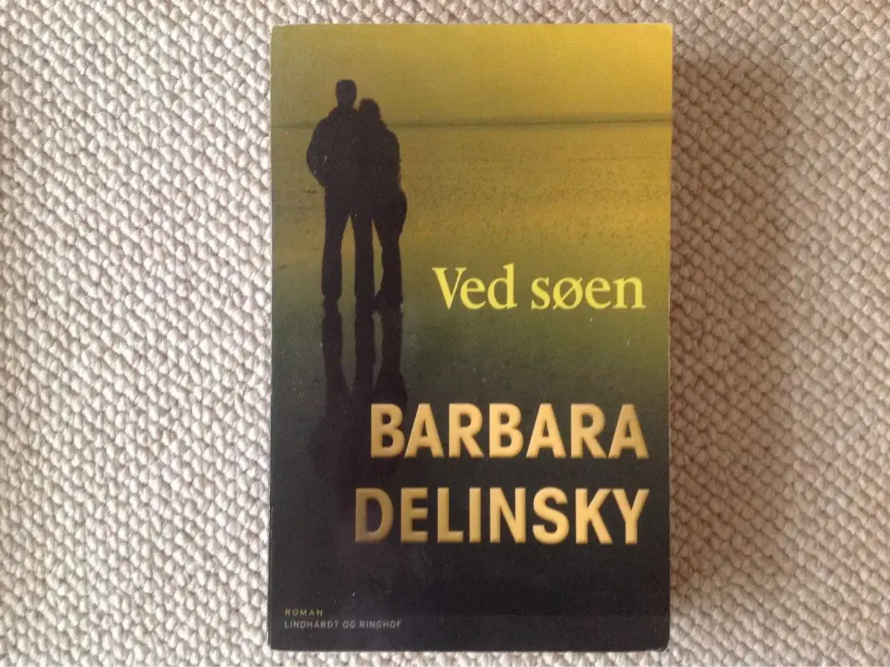 Billede 1 - Ved søen" af Barbara Delinsky