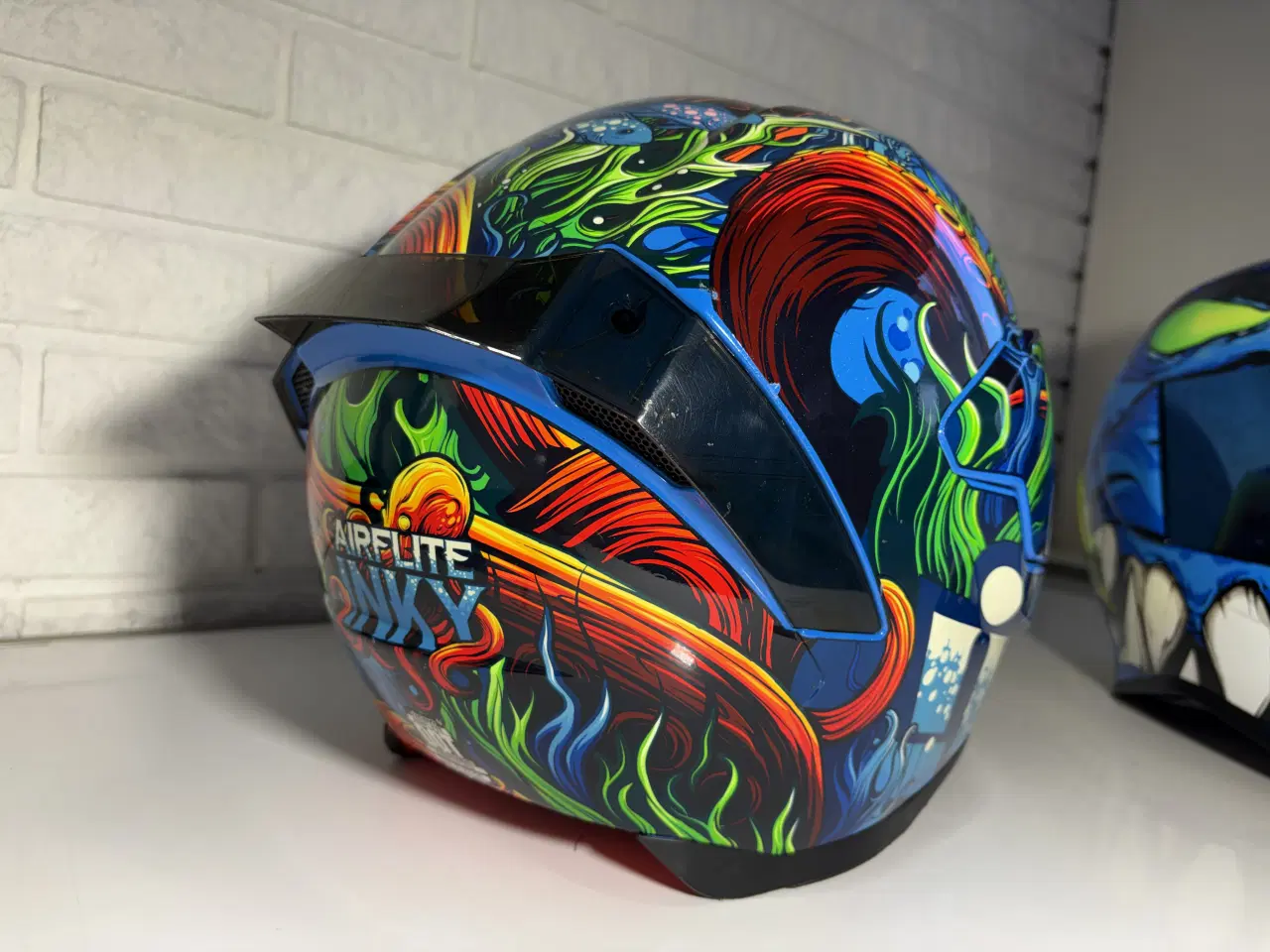 Billede 4 - ICON HJELME XXL