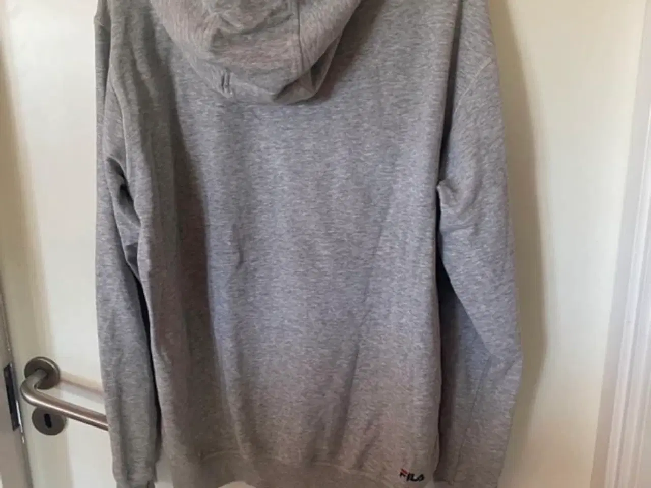 Billede 9 - Fila hætte trøje str M