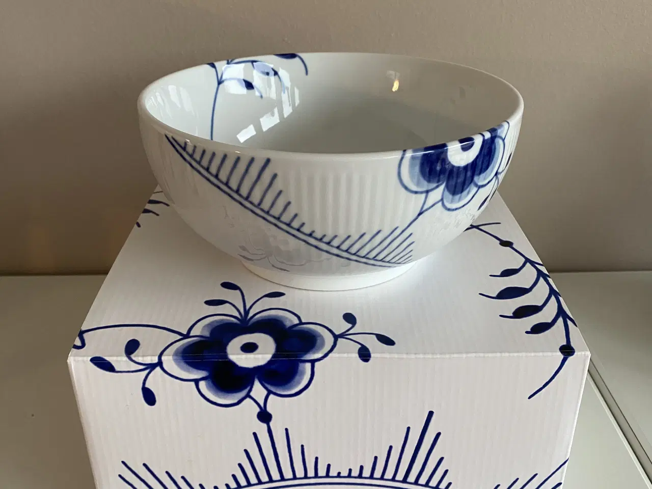 Billede 1 - Royal Copenhagen Mega Mussel skål (18 cm)