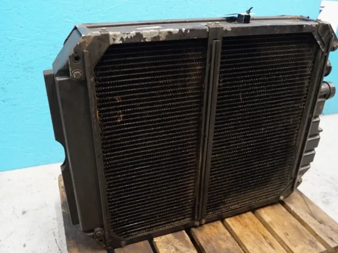 Billede 17 - New Holland 8340 Køler 81872072