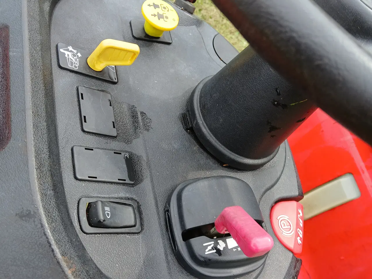 Billede 8 - Simplicity Havetraktor klar til græsklipning