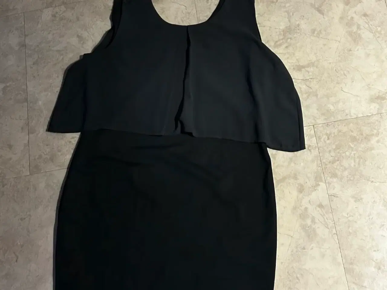 Billede 1 - Sælger 6 kjoler 