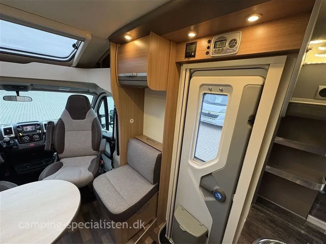 Billede 10 - 2016 - Knaus Sky TI 650 MEG Knaus Sky Ti 650 MEG Silver Selection 2016 - Kan ses nu hos Camping-Specialisten.dk