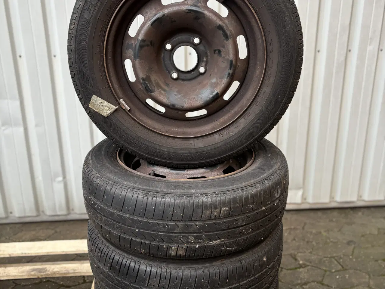 Billede 2 - 185/65R15 sommerdæk Bridgestone