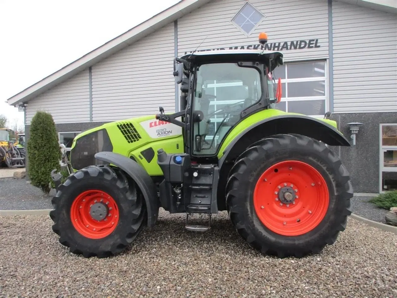 Billede 6 - CLAAS Axion 830 Med frontlift og frontPTO