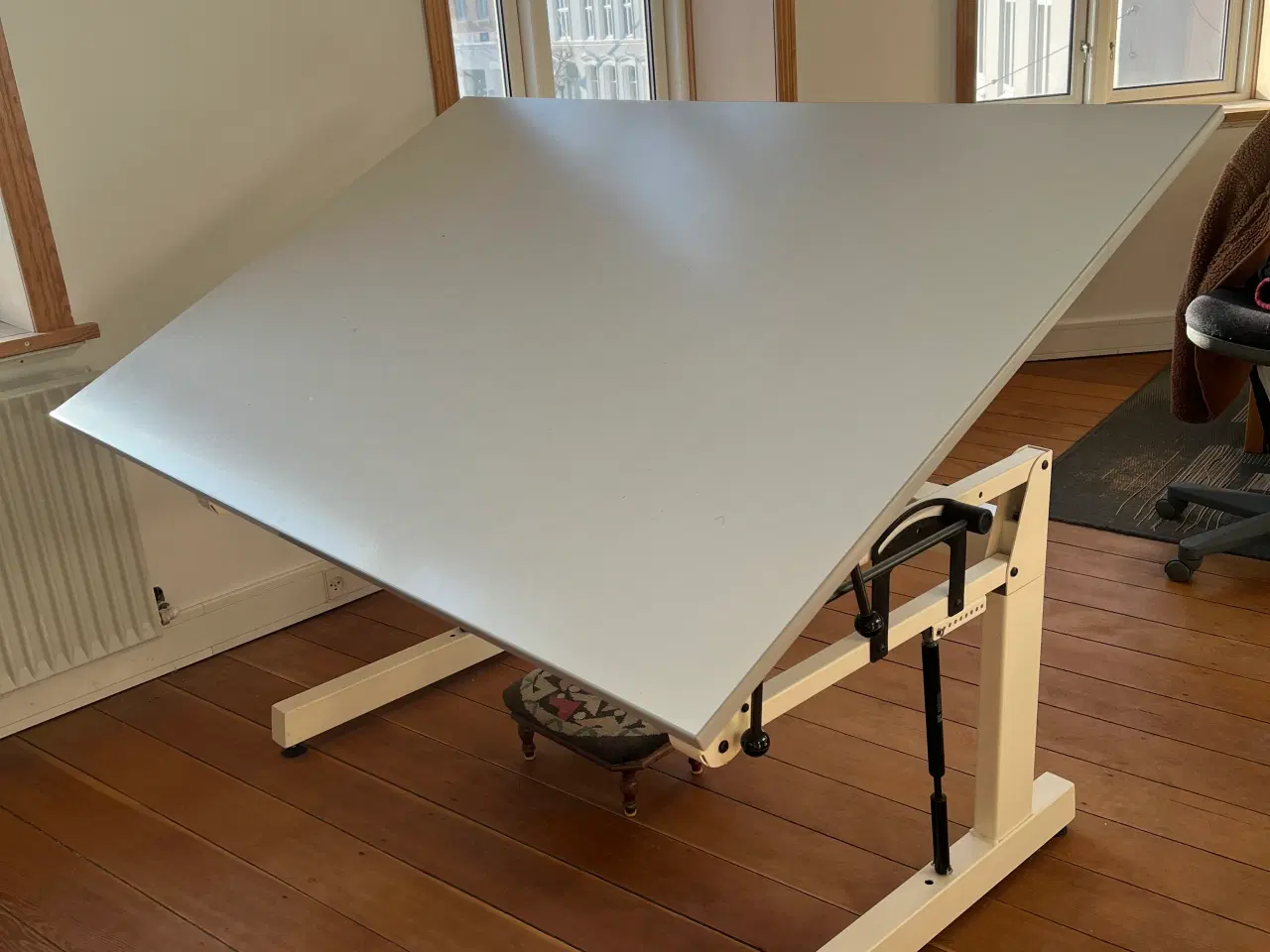 Billede 1 - Hæve/sænke tegnebord