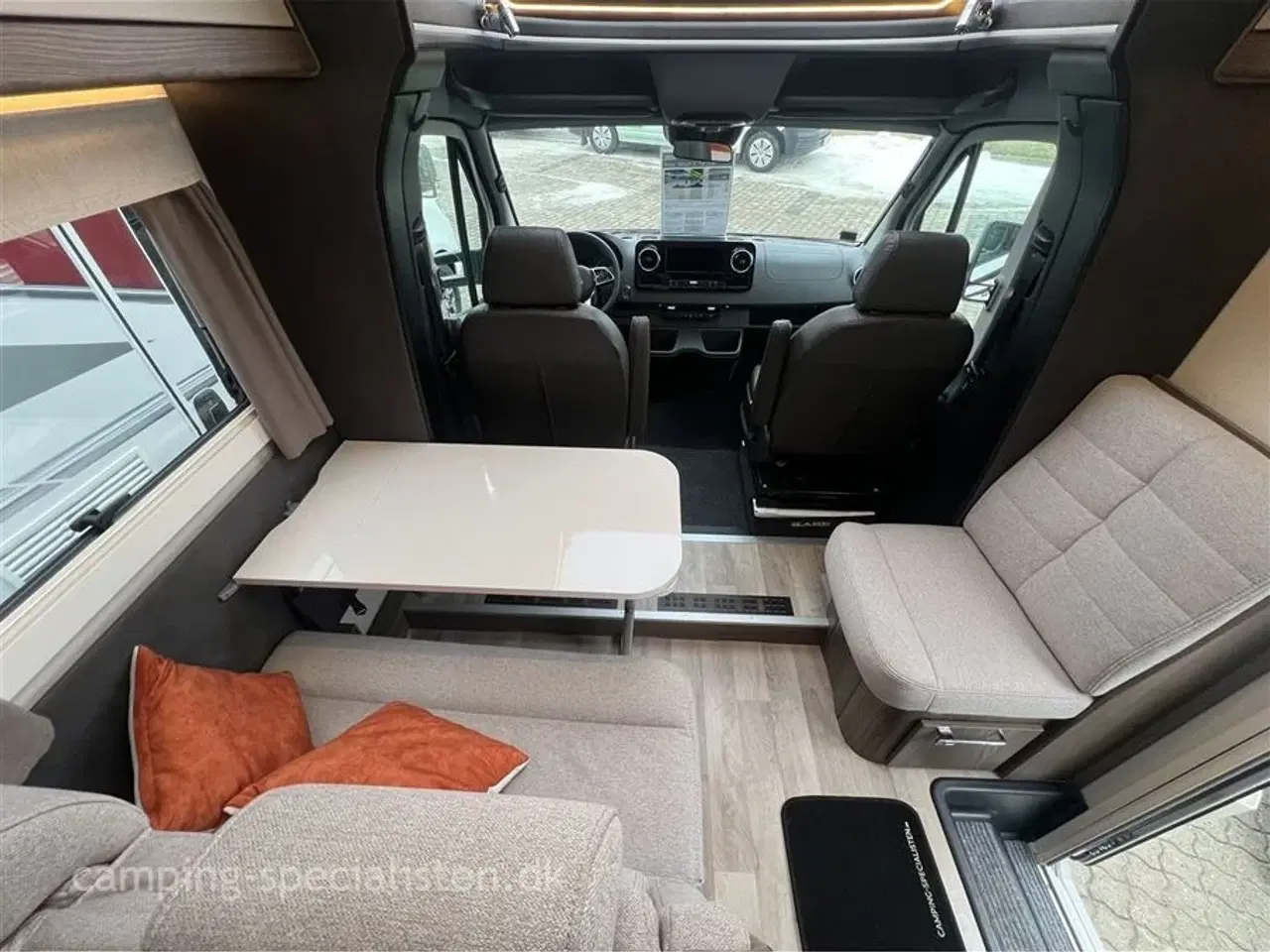 Billede 16 - 2024 - Kabe Novum X 750 LGB   Kabe Novum X 750 LGB model 2024 kun kørt 6.000 km kan nu ses hos Camping-Specialisten