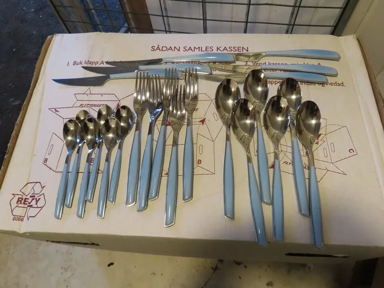 Billede 1 - Bestiksæt, BUGATTI