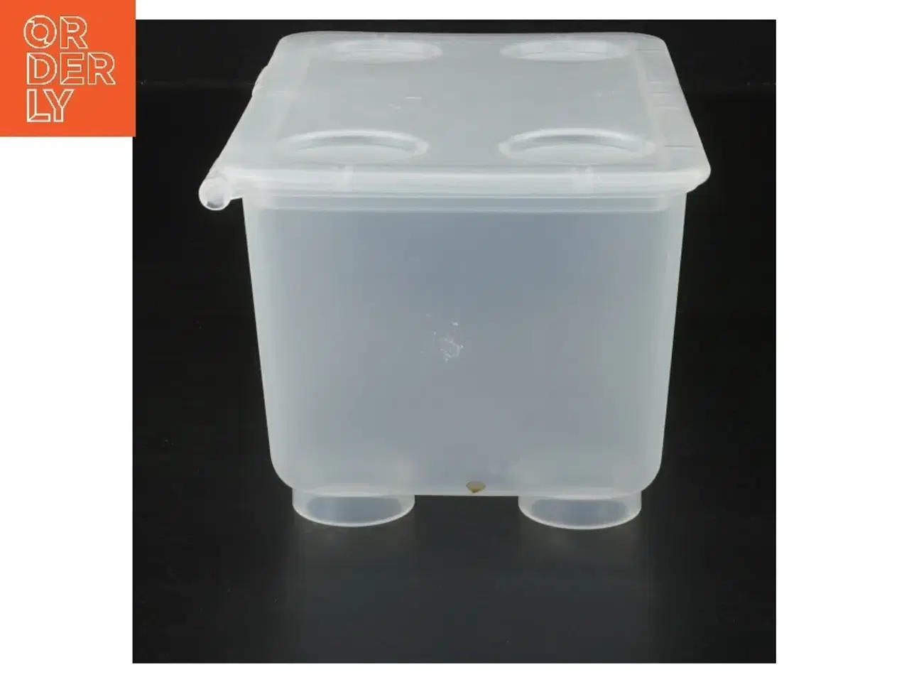 Billede 2 - Plastikkasse med låg fra IKEA (str. 17x11x8 cm)