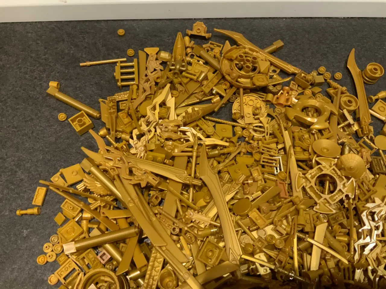 Billede 2 - Lego guld og dark tan klodser