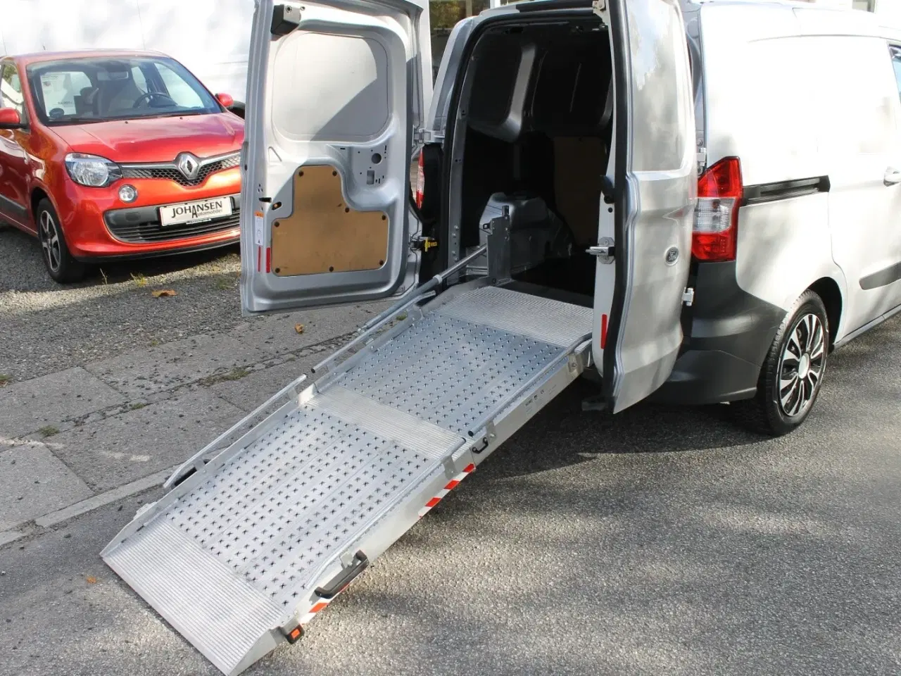 Billede 7 - Ford Transit Courier 1,5 TDCi 75 Trend Van