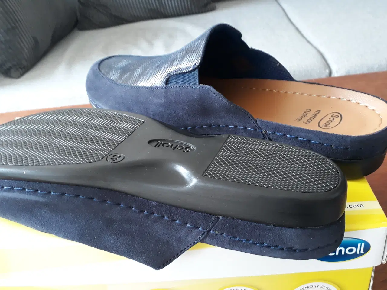 Billede 4 - NYE, Lækker smuk marineblå sko uden kap