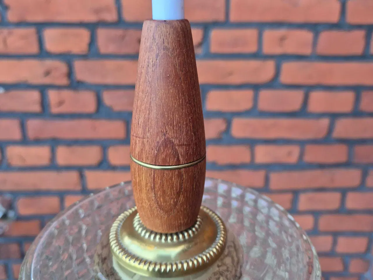 Billede 11 - Retrolampe i glas og teak