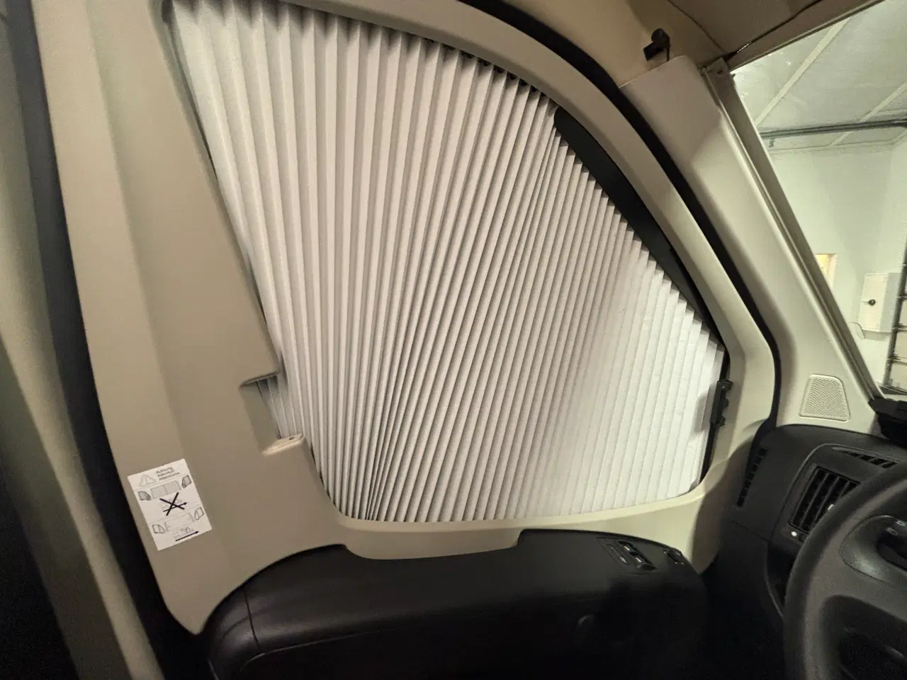 Billede 20 - Autocamper til salg - McLouis Menfys Prestige 4