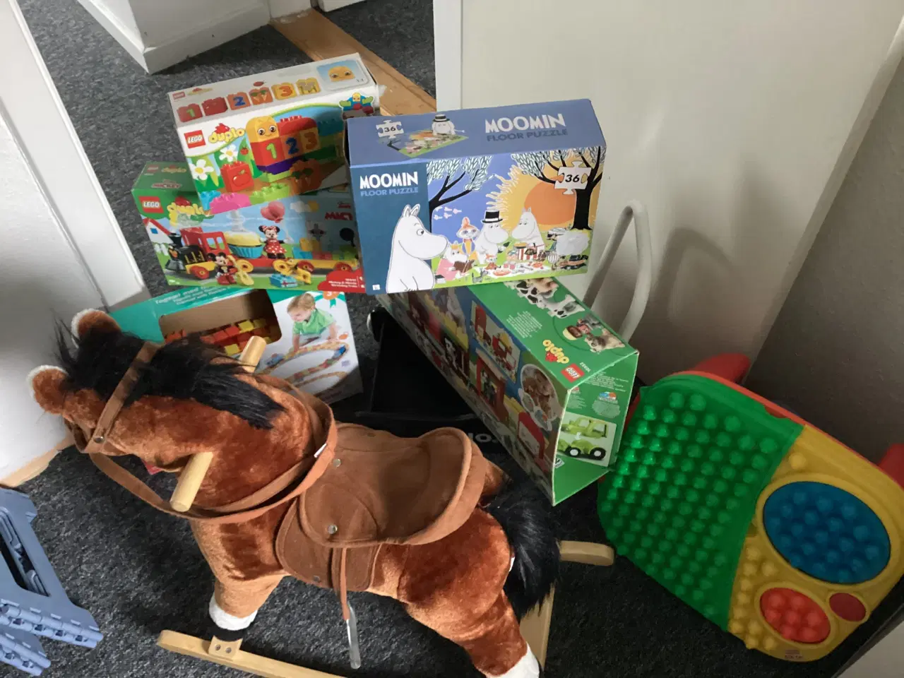 Billede 2 - Legetøj i go stand