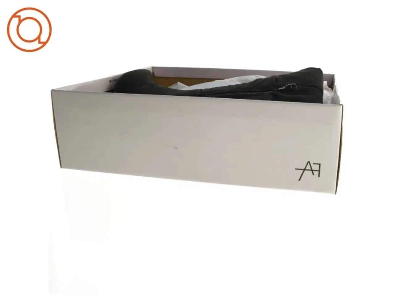 Billede 3 - Sorte støvler med hæl (str. 39)