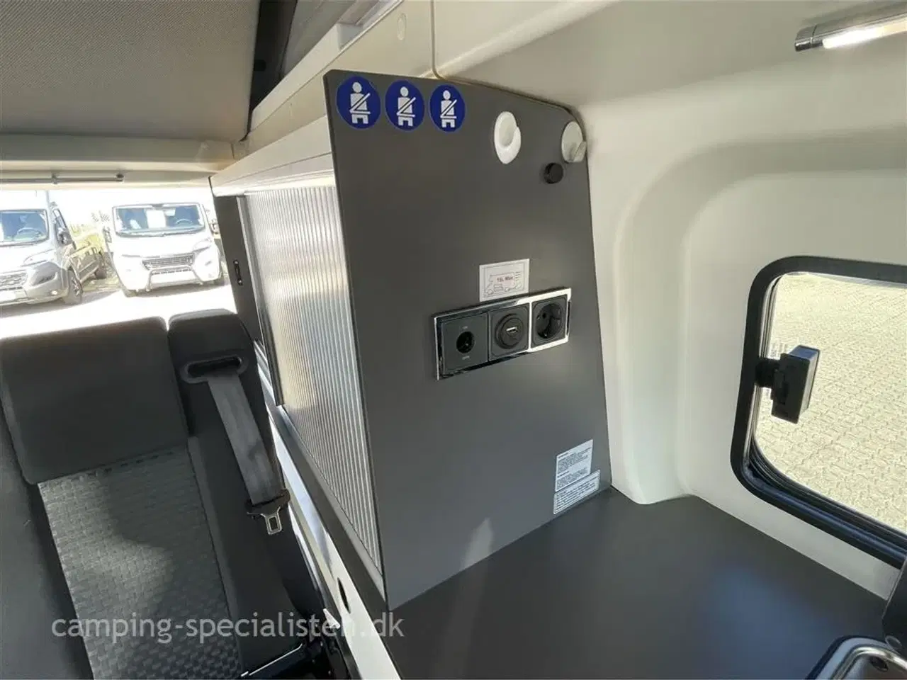 Billede 7 - 2022 - Randger R490   Smart Camper i stil med Califonia og Marco Polo - Randger R490 fra 2022 på Ford - Kan nu opleves hos Camping-Specialisten i Silkeborg