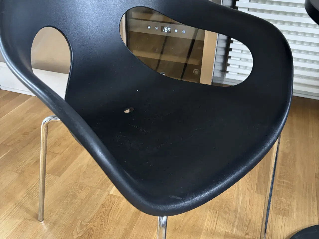 Billede 3 - Bogart stol . Sort