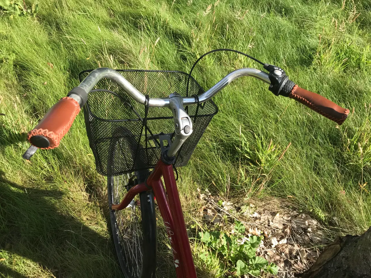 Billede 3 - Damecykel med Cykellås og Kurv før 165-180cm