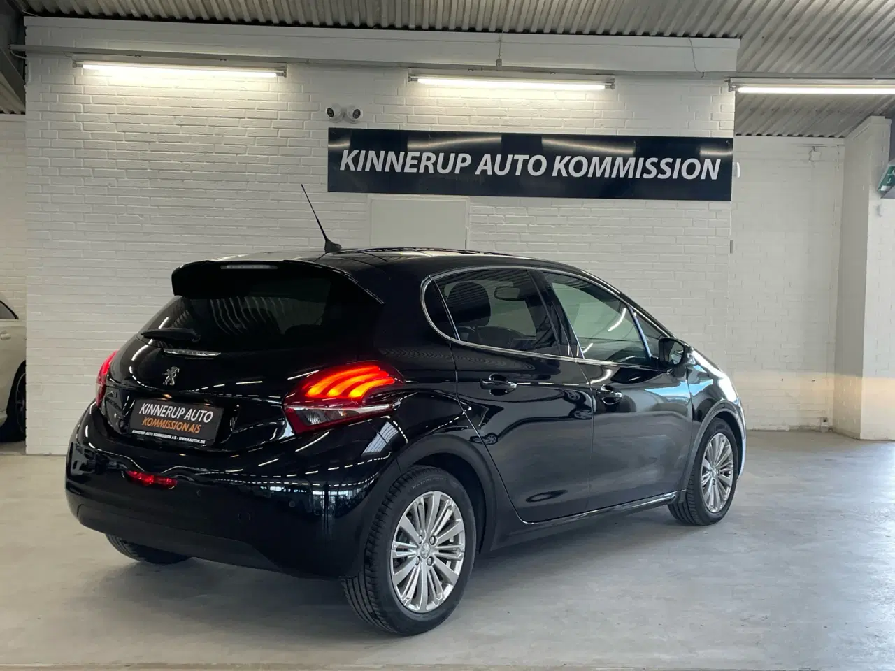 Billede 3 - Peugeot 208 1,5 BlueHDi Infinity 100HK 5d 6g