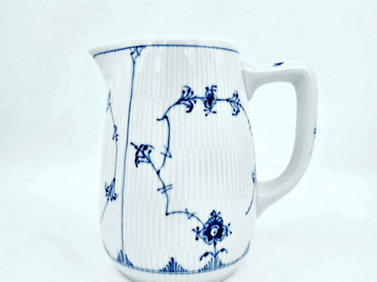 Billede 4 - Musselmalet Riflet Hotelporcelæn Stor Kande 