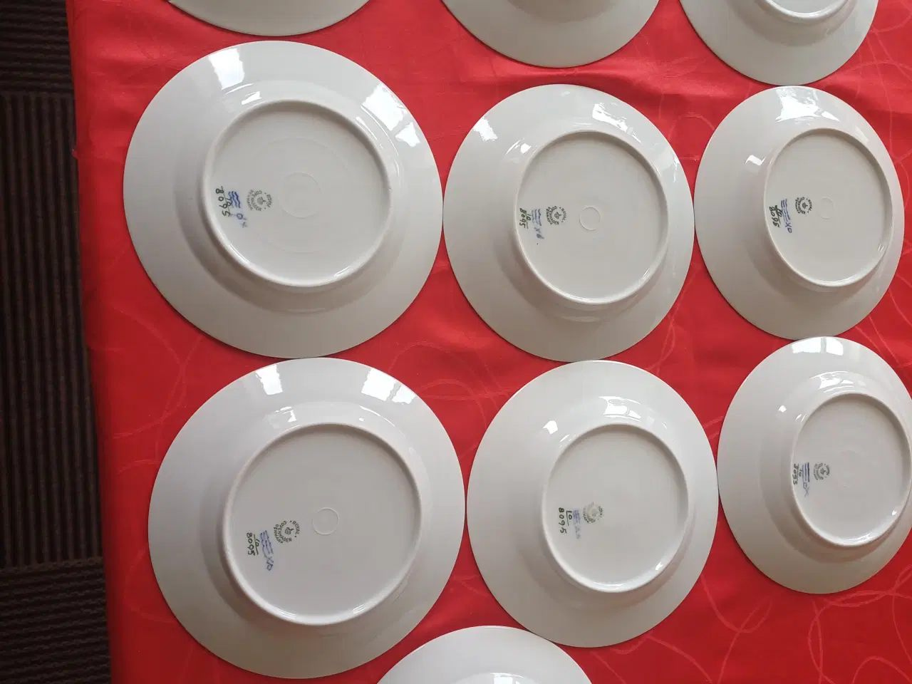 Billede 2 - 10 Royal Copenhagen frokosttallerkner.  1. Sorteri