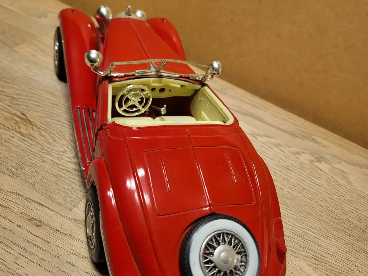 Billede 6 - Modelbiler blandet 4 stk. Og 2 stk. Skilte. 100 kr